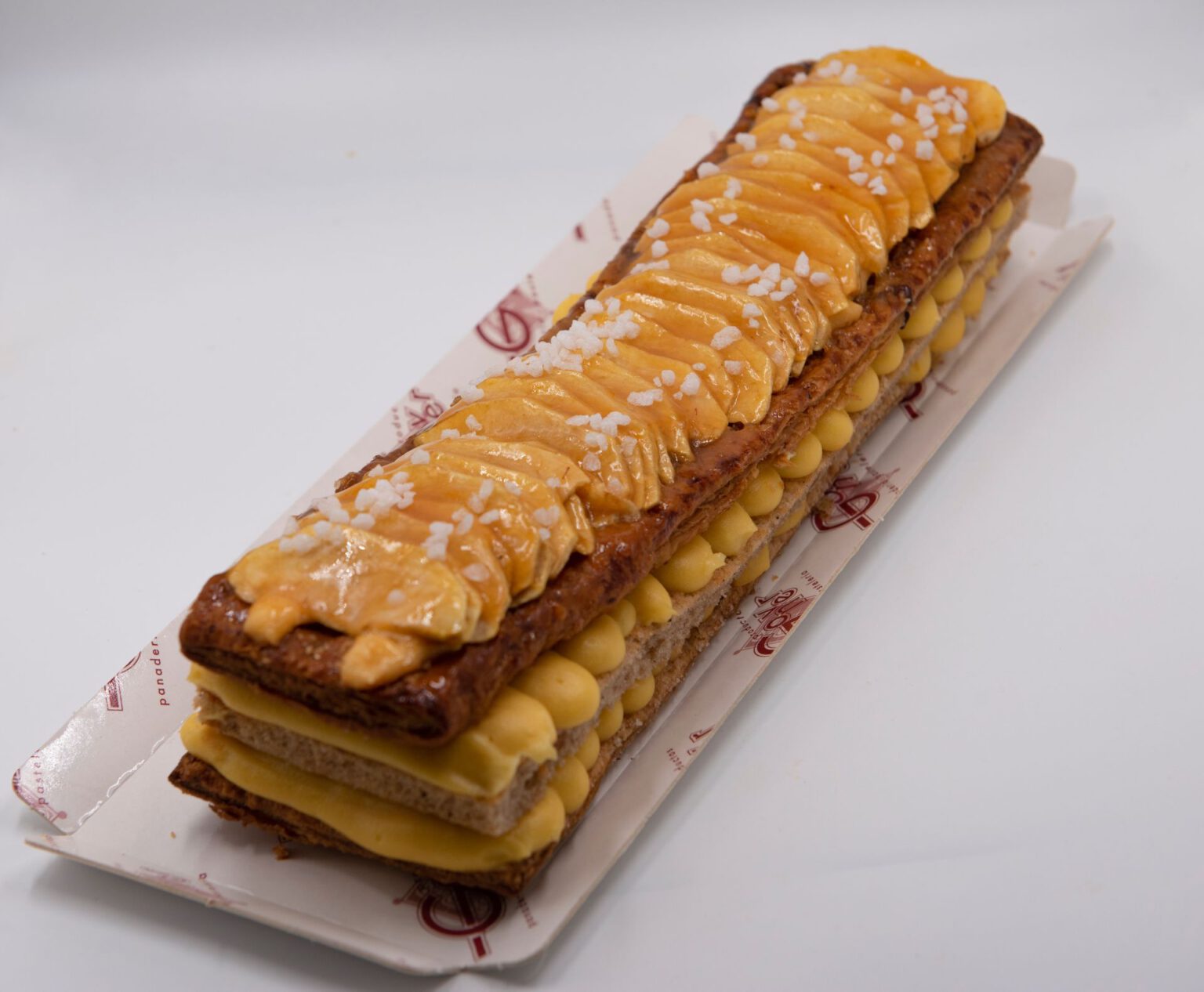 Postre de milhojas y manzana